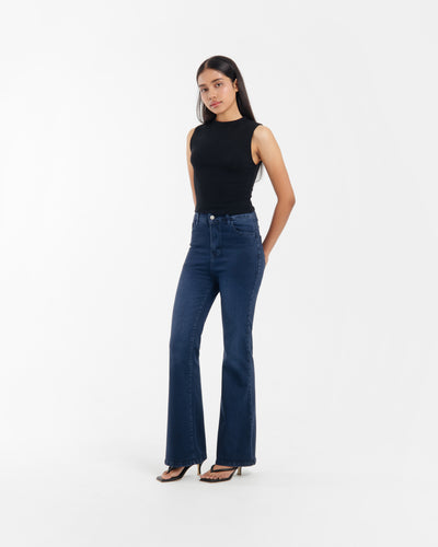Dark Blue Elongating Flare Jeans