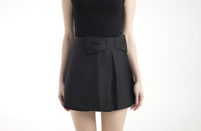 Black Bow Skorts