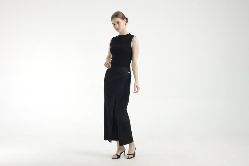 Black Wrap Pleated Pants