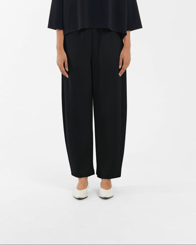 Black Bamboo Lyocell Everyday Barrel Pants