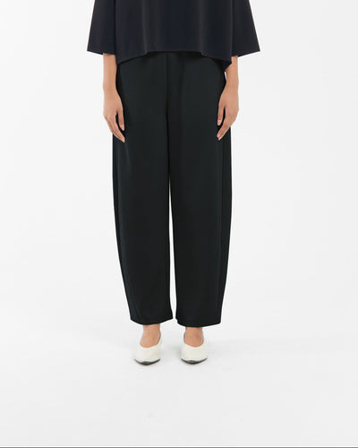 Black Bamboo Lyocell Everyday Barrel Pants