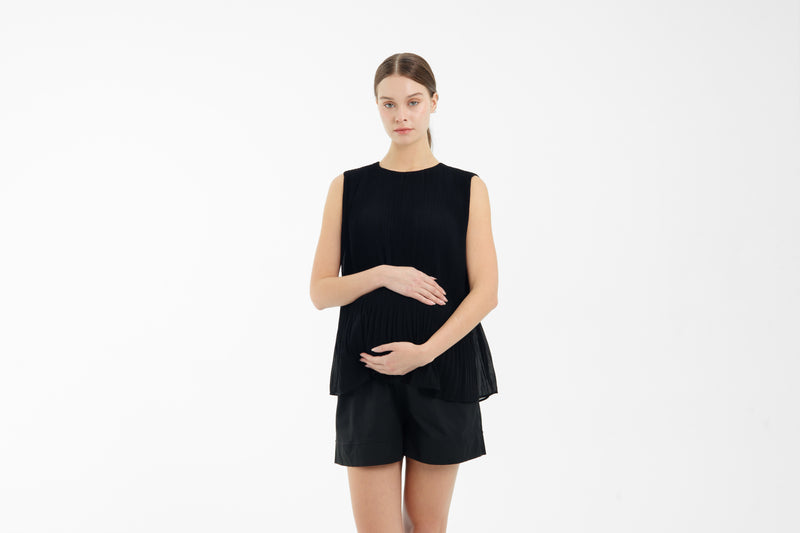 Black Capri Maternity Shorts