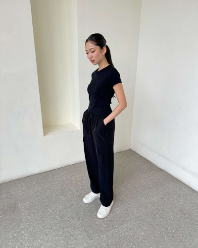 Black Cargo Pants - Hellolilo