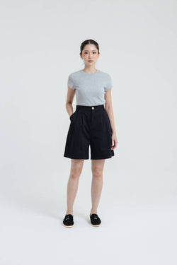 Black Daily Capri Shorts - Hellolilo