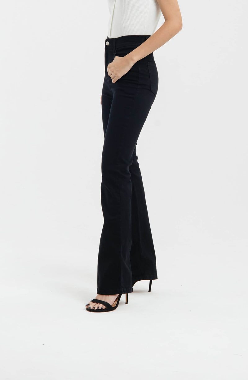 Black Elongating Flare Jeans - Hellolilo