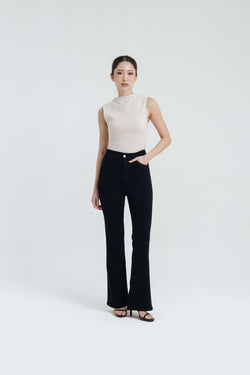 Black Elongating Flare Jeans - Hellolilo