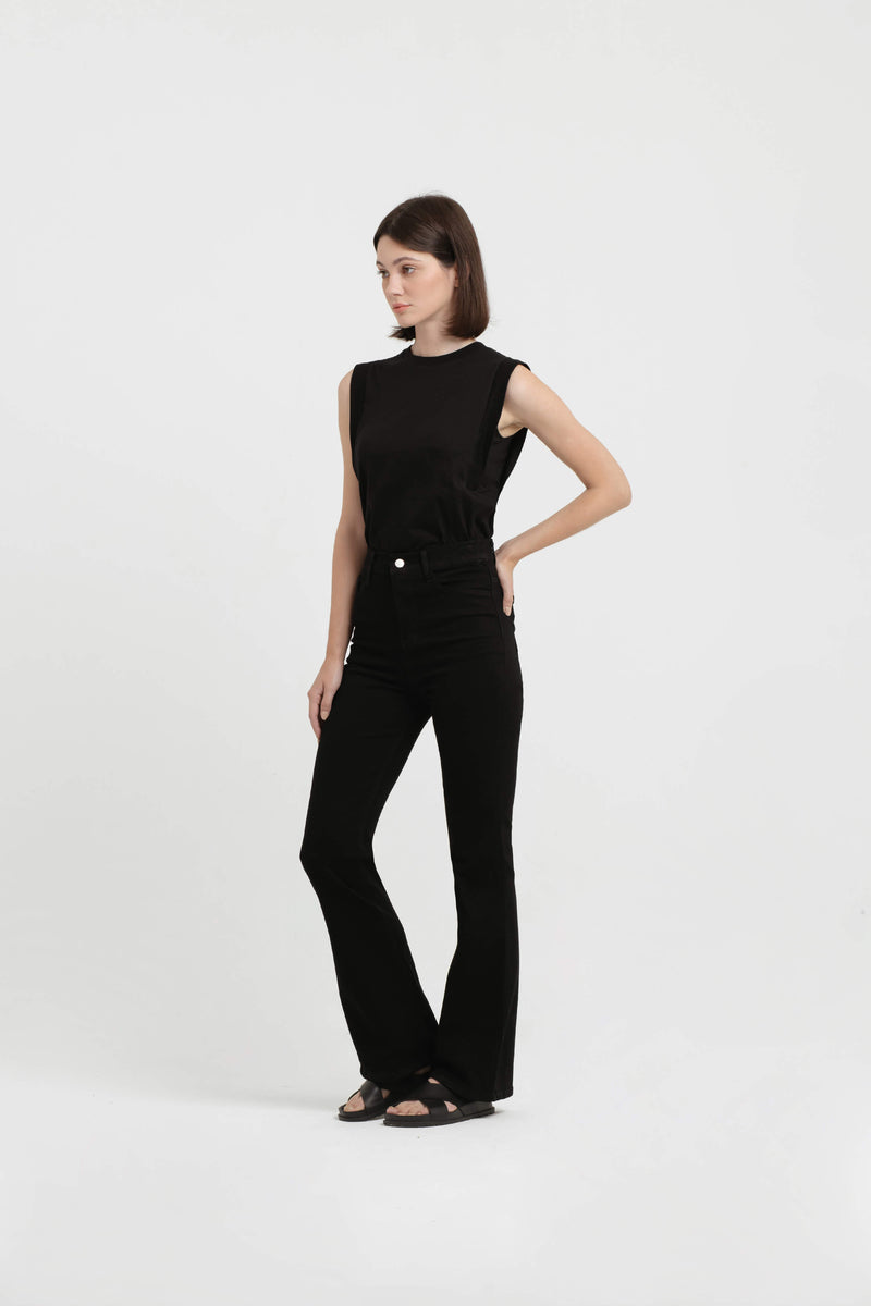 Black Elongating Flare Jeans - Hellolilo