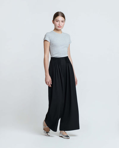 Black Plie Pants - Hellolilo