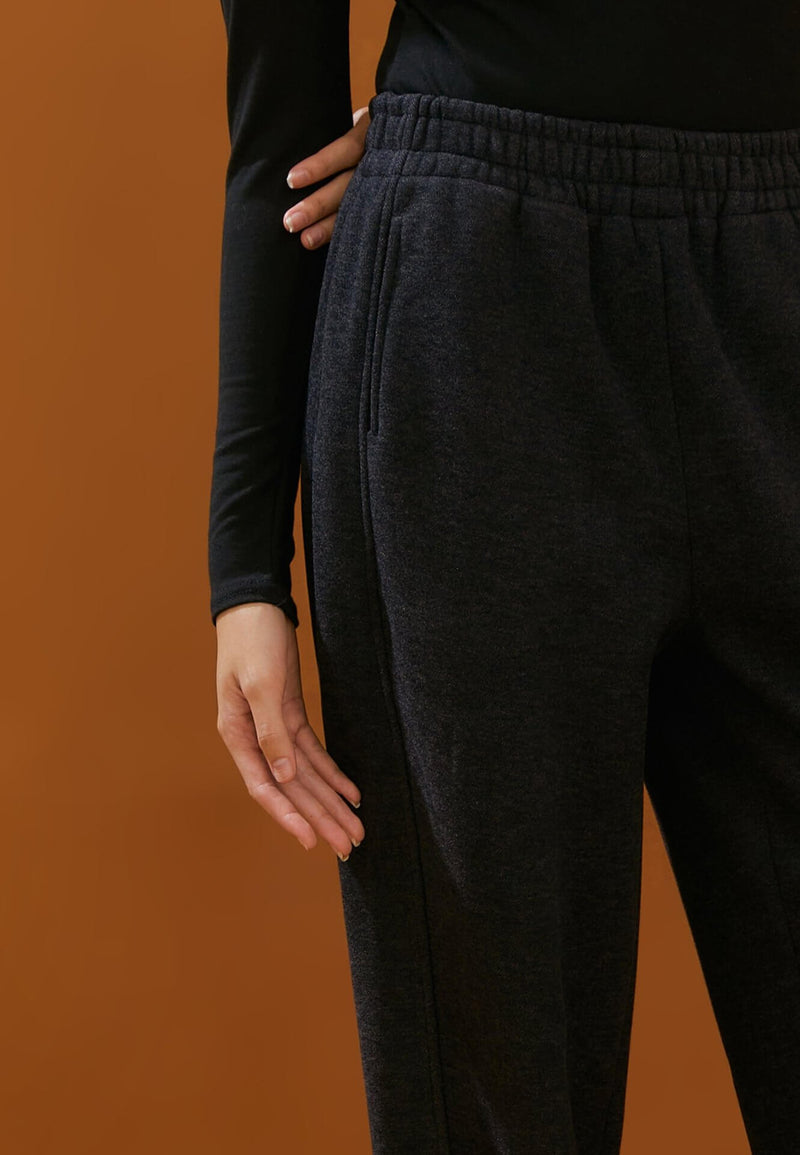 Black Ultrawarm Winter Relaxed Pants - Hellolilo