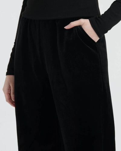 Black Velvet Winter Pants - Hellolilo