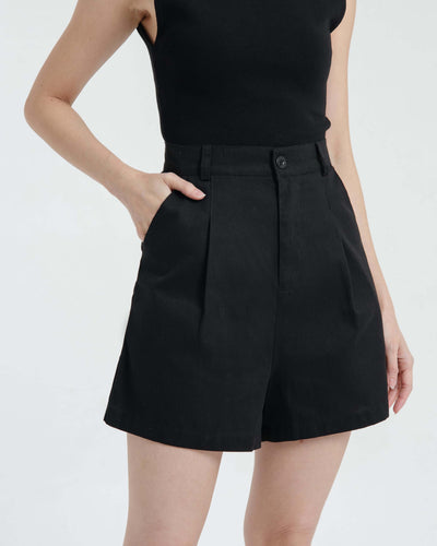 Black Weekend Linen Shorts - Hellolilo