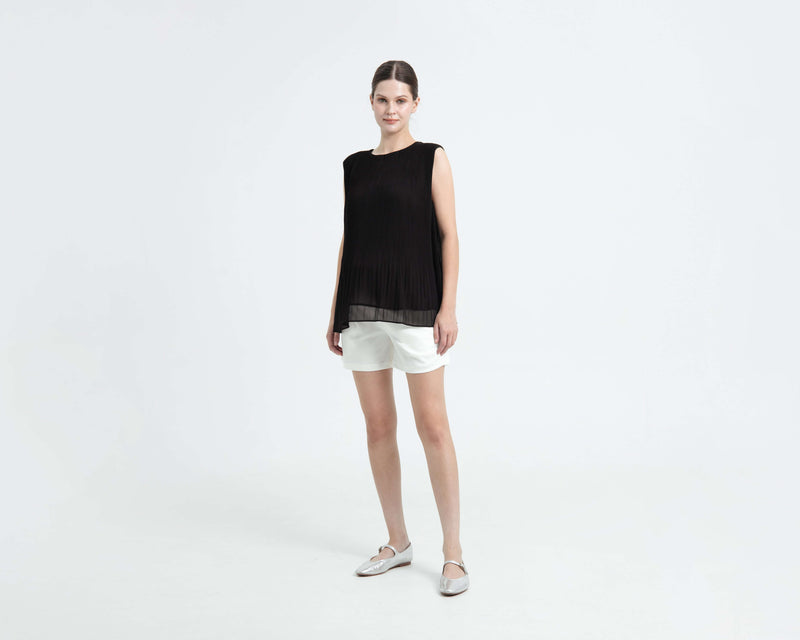 White Airy Bamboo Maternity Shorts - Hellolilo